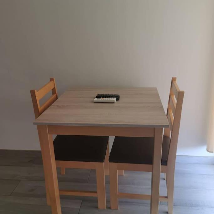 Ellen Apartamento T0 - Inforsal エスパルゴス エクステリア 写真
