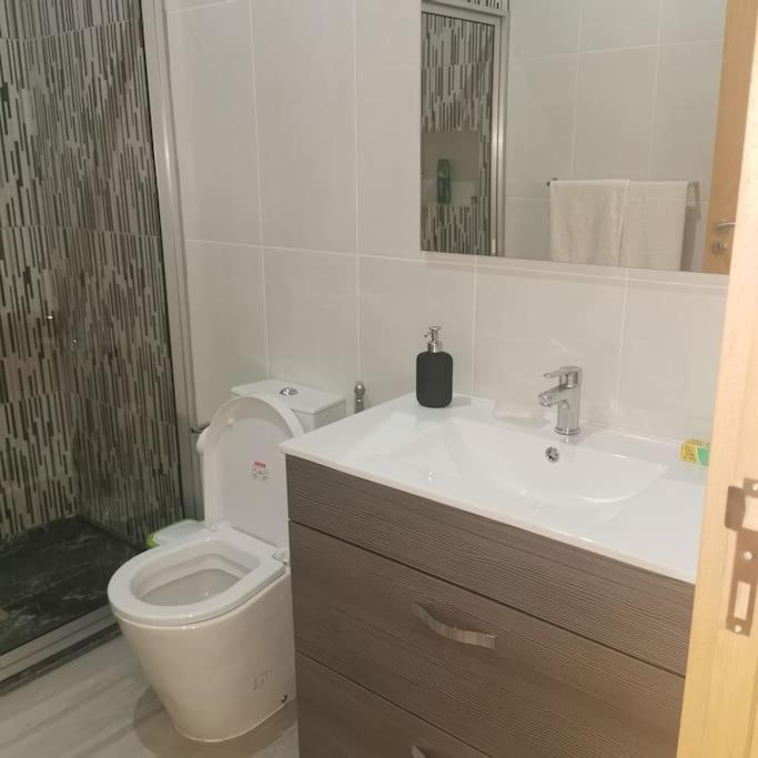 Ellen Apartamento T0 - Inforsal エスパルゴス エクステリア 写真
